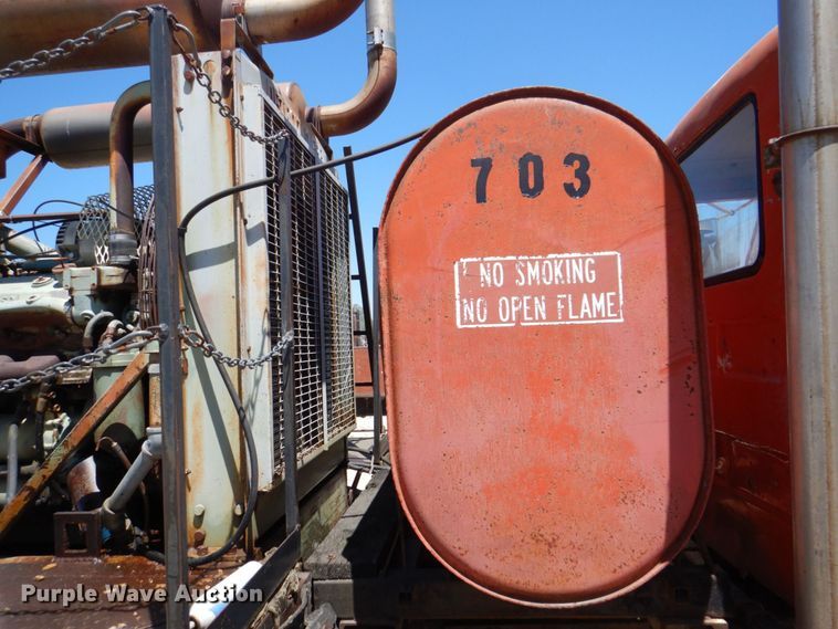 image for item DS8065 1971 Mack R685ST  truck cab and chassis with auxiliary power unit