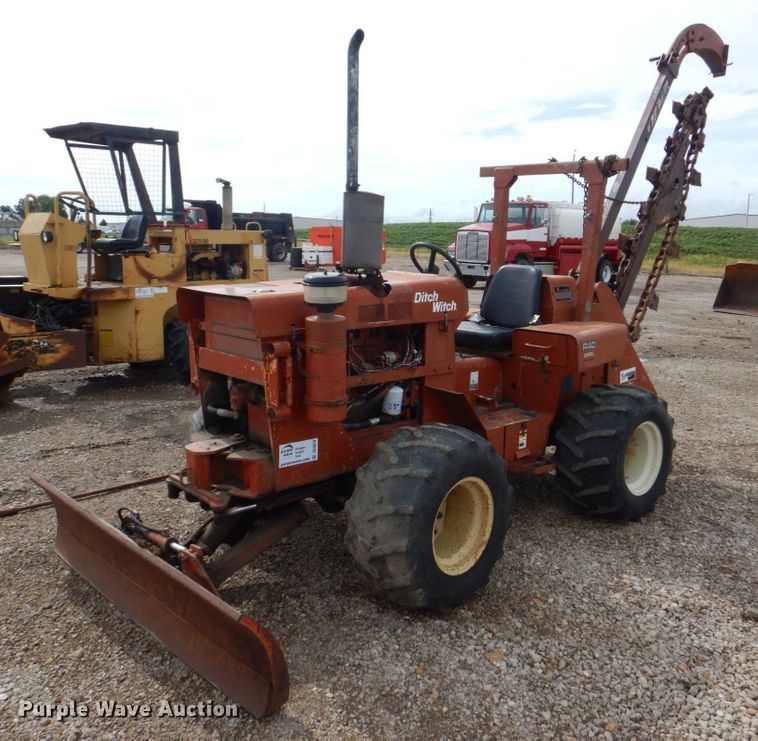 image for item DS8079 Ditch Witch R40D  trencher