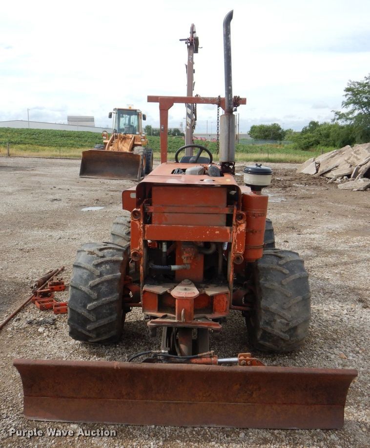 image for item DS8079 Ditch Witch R40D  trencher