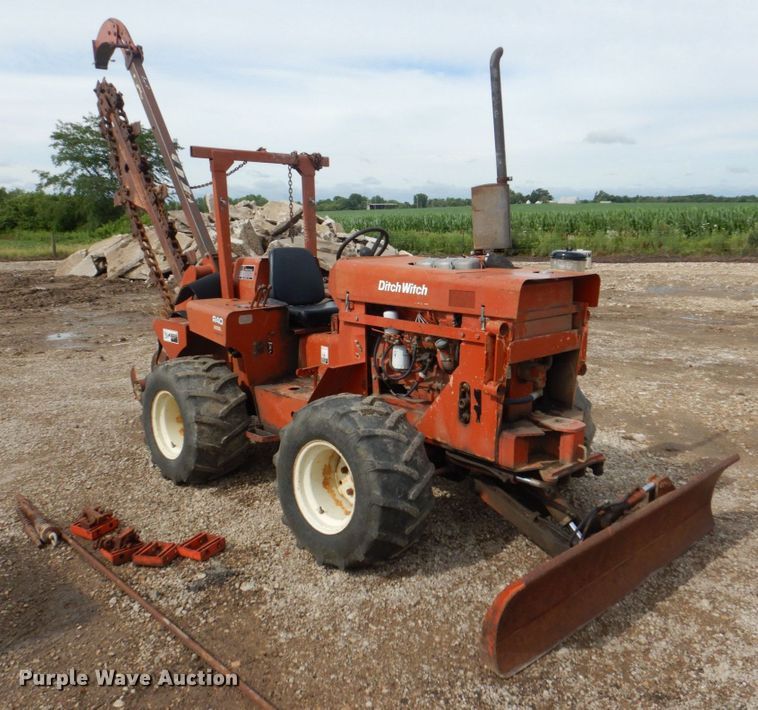 image for item DS8079 Ditch Witch R40D  trencher