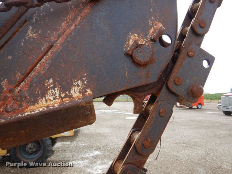 image for item DS8079 Ditch Witch R40D  trencher