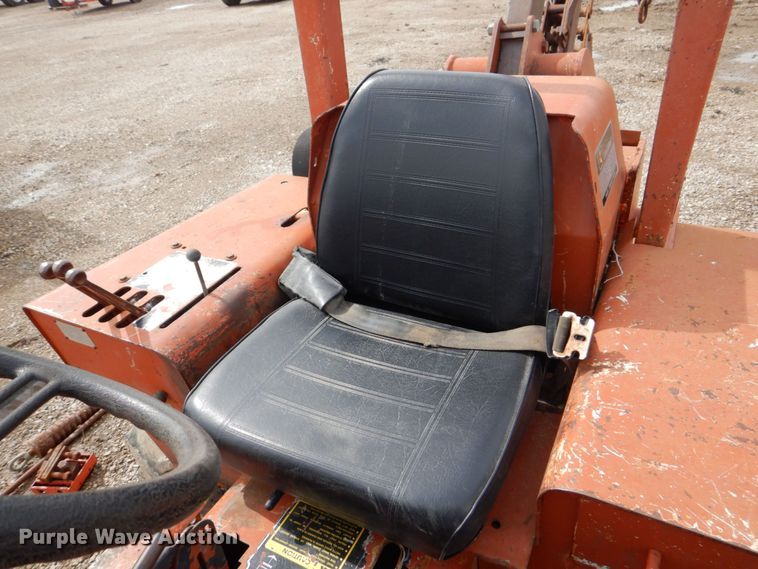 image for item DS8079 Ditch Witch R40D  trencher