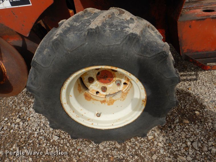 image for item DS8079 Ditch Witch R40D  trencher