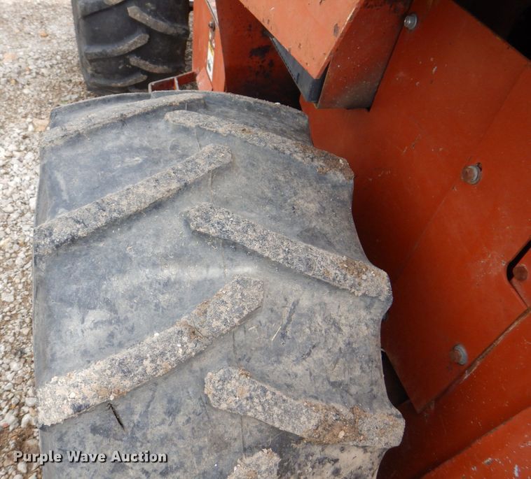 image for item DS8079 Ditch Witch R40D  trencher