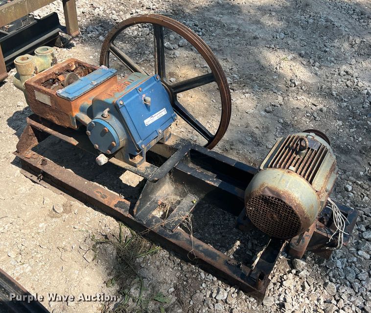 image for item HL9175 (5) Pumps