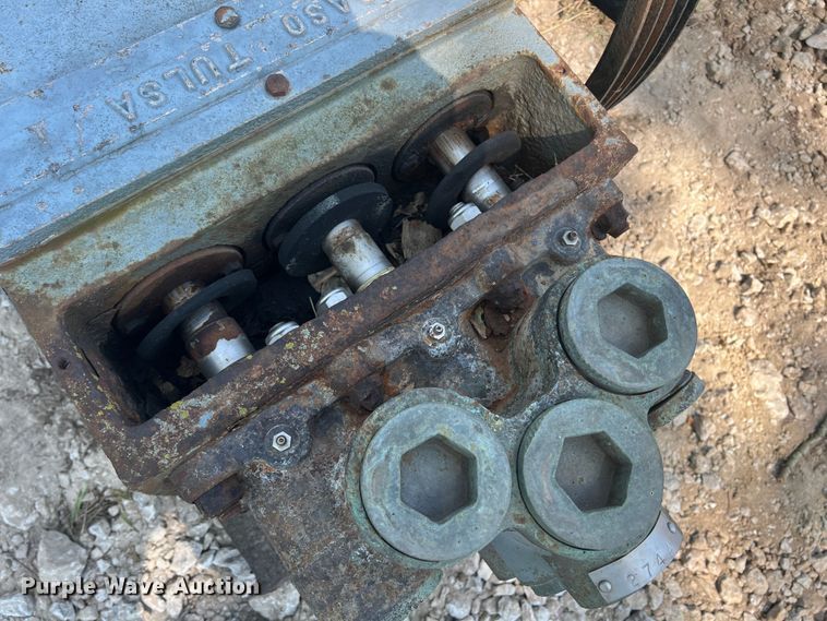 image for item HL9175 (5) Pumps