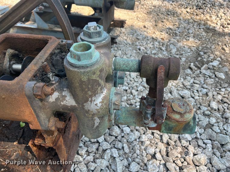 image for item HL9175 (5) Pumps