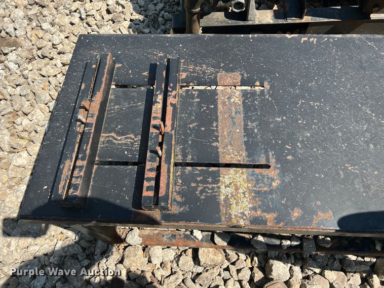 image for item HL9175 (5) Pumps