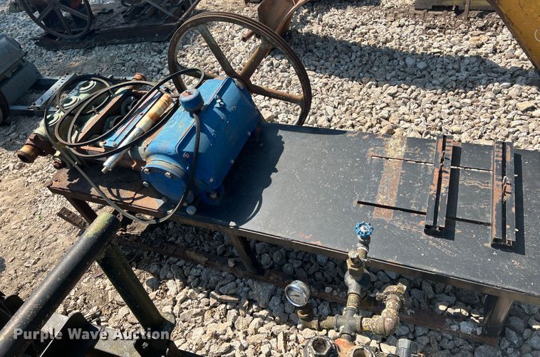 image for item HL9175 (5) Pumps