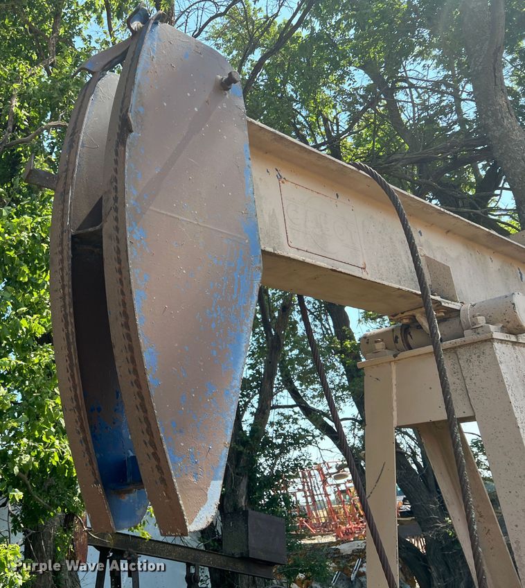 image for item HL9177 Cabot 40D  pump jack