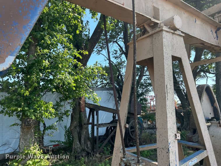 image for item HL9177 Cabot 40D  pump jack