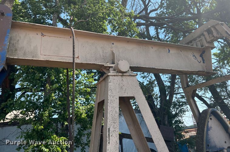 image for item HL9177 Cabot 40D  pump jack