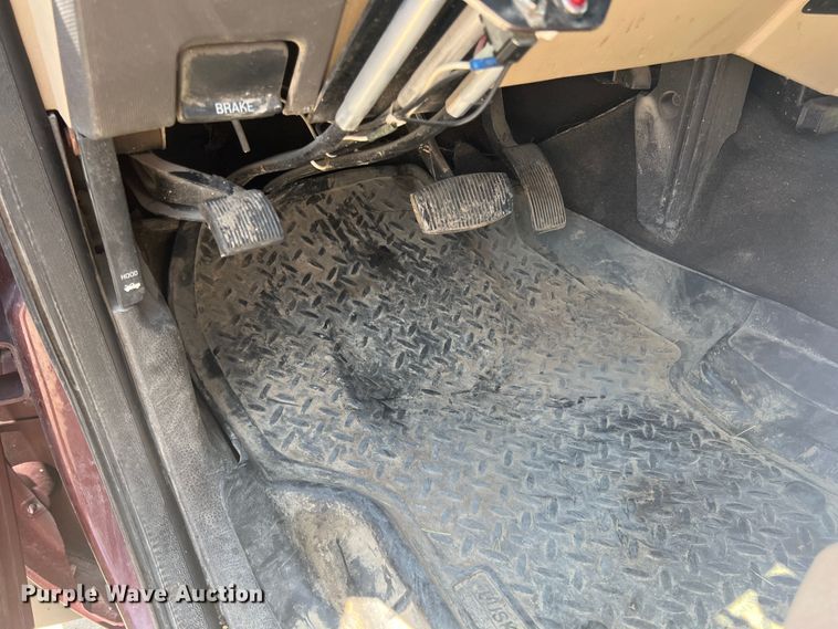 image for item HL9178 2013 Ford F450 Super Duty  bale bed truck