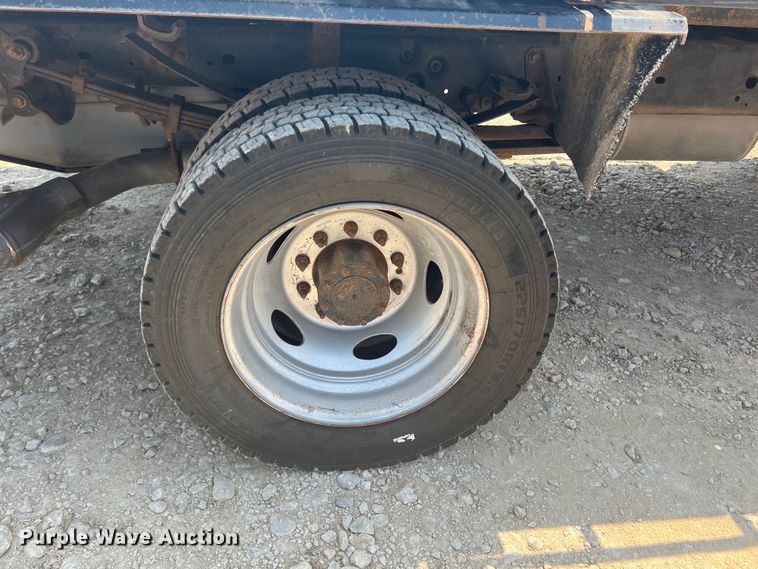 image for item HL9178 2013 Ford F450 Super Duty  bale bed truck