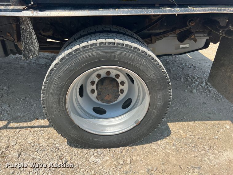 image for item HL9178 2013 Ford F450 Super Duty  bale bed truck