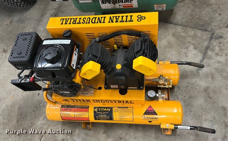 image for item HL9207 Titan  air compressor