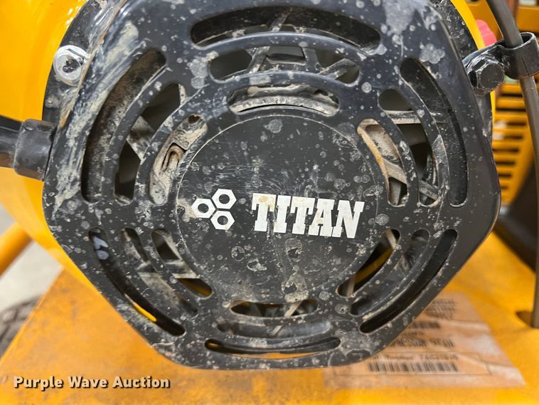 image for item HL9207 Titan  air compressor