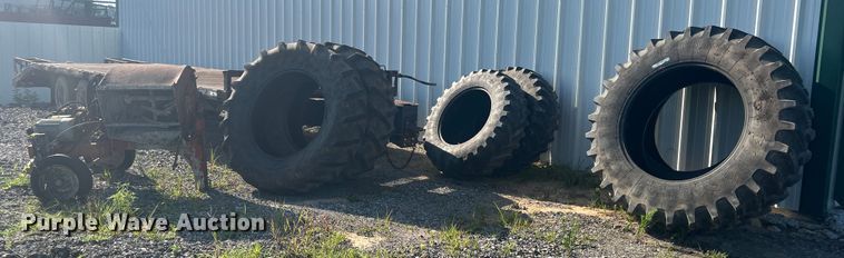 image for item HL9208 (6) tires