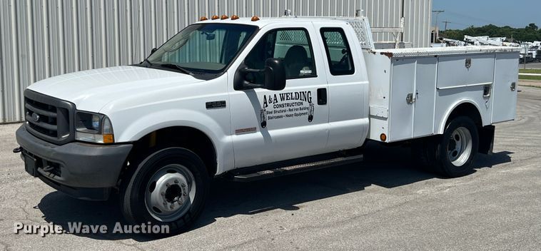 image for item HL9211 2004 Ford F550  SuperCab utility / service truck