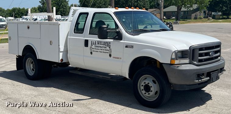 image for item HL9211 2004 Ford F550  SuperCab utility / service truck