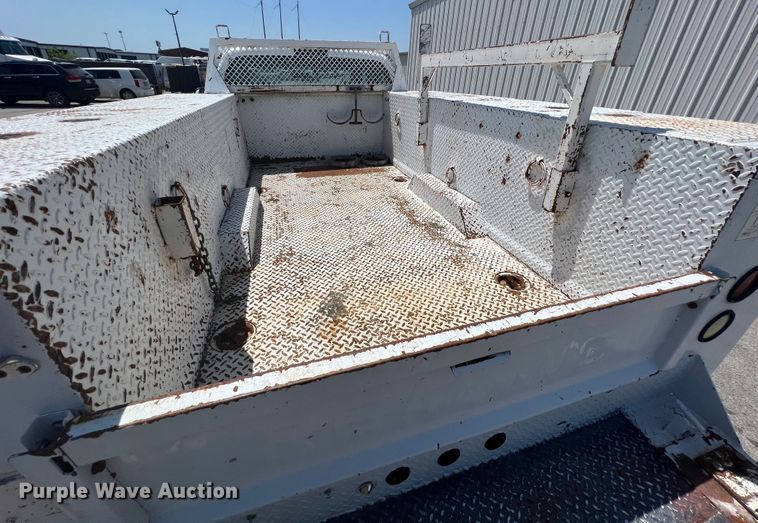 image for item HL9211 2004 Ford F550  SuperCab utility / service truck