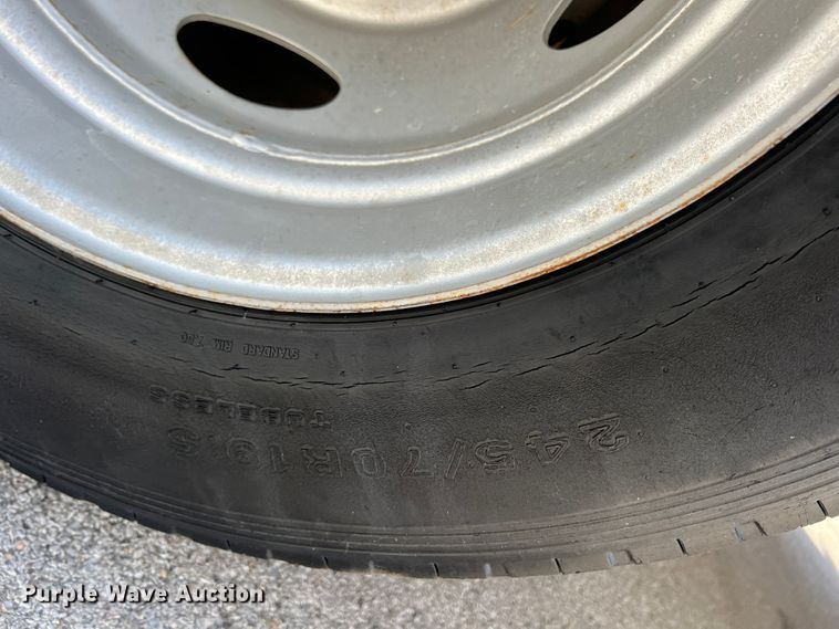 image for item HL9211 2004 Ford F550  SuperCab utility / service truck