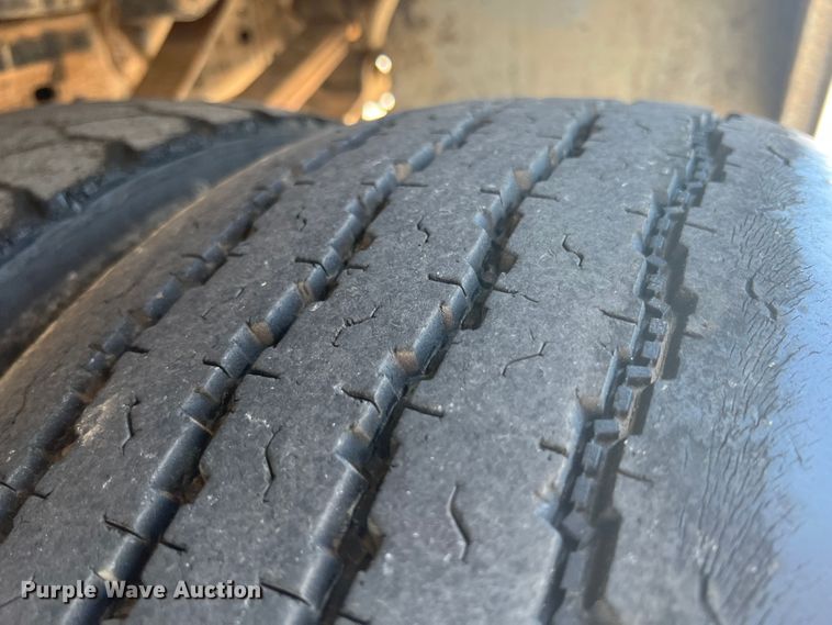 image for item HL9211 2004 Ford F550  SuperCab utility / service truck