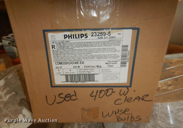 image for item HU9421 Approximately 17 Hubbell lights