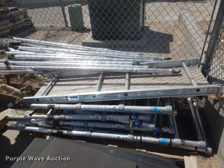 image for item HU9422 Werner Aluma Plank  scaffold deck