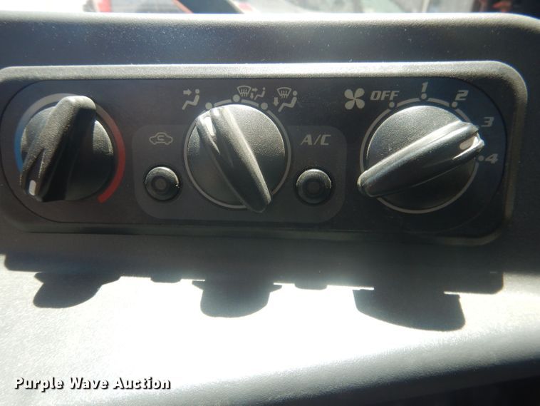 image for item HU9423 2011 Kubota RTV 1100  utility vehicle