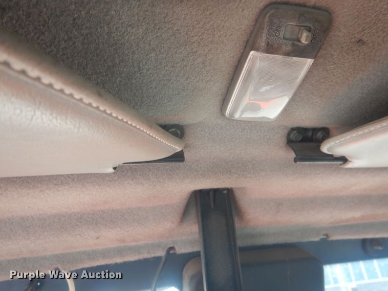 image for item HU9423 2011 Kubota RTV 1100  utility vehicle