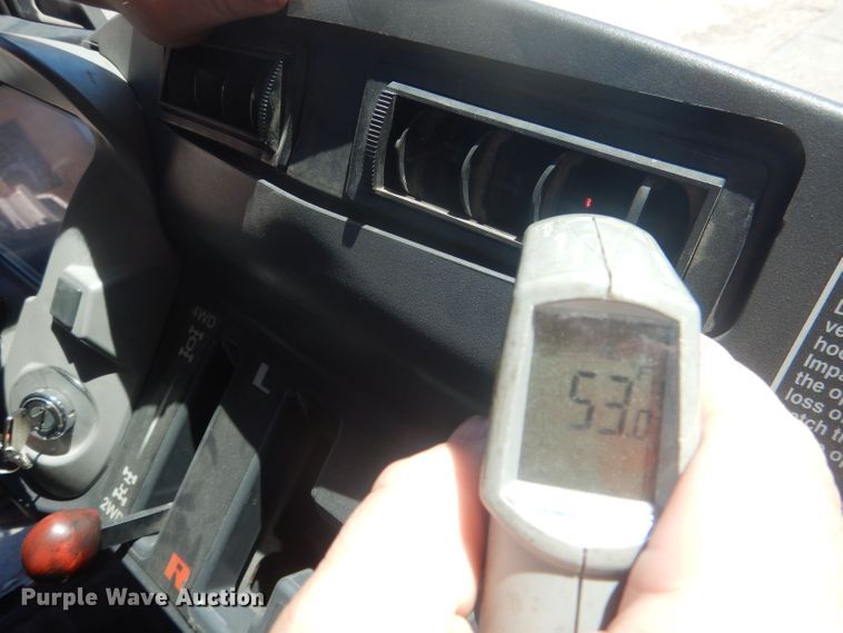 image for item HU9423 2011 Kubota RTV 1100  utility vehicle