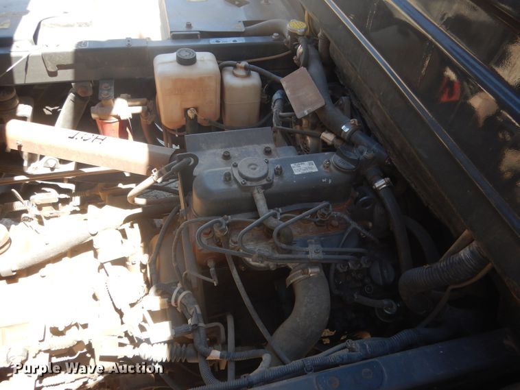 image for item HU9423 2011 Kubota RTV 1100  utility vehicle