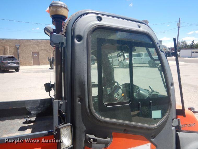 image for item HU9423 2011 Kubota RTV 1100  utility vehicle