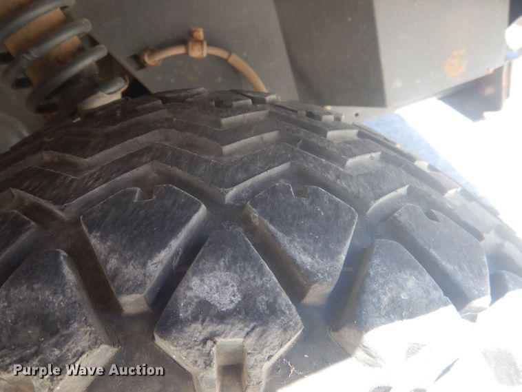 image for item HU9423 2011 Kubota RTV 1100  utility vehicle