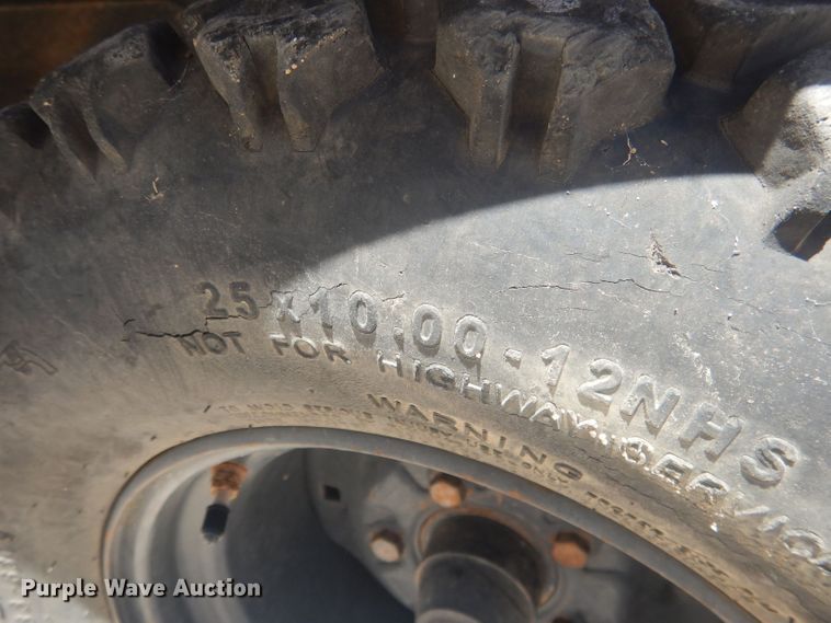 image for item HU9423 2011 Kubota RTV 1100  utility vehicle