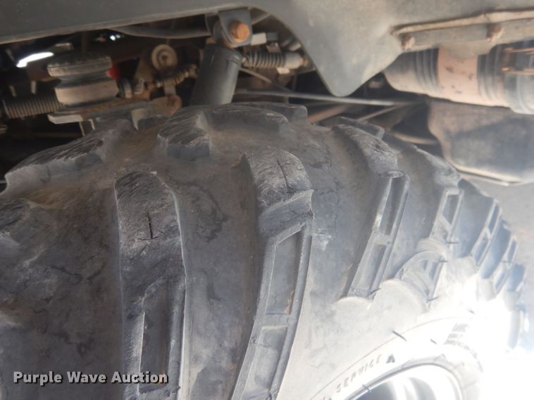 image for item HU9423 2011 Kubota RTV 1100  utility vehicle