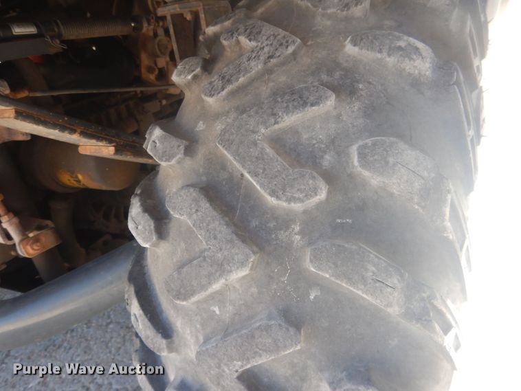 image for item HU9423 2011 Kubota RTV 1100  utility vehicle