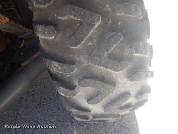 image for item HU9423 2011 Kubota RTV 1100  utility vehicle