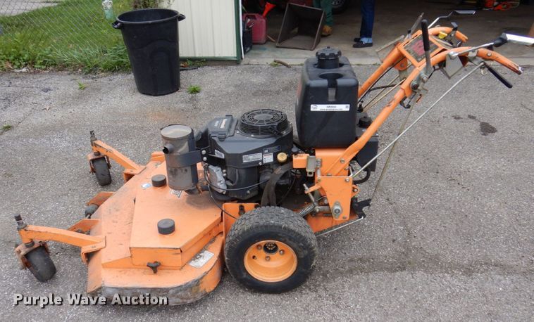 image for item IM9968 2009 Scag SWZ48V -17KAI  lawn mower