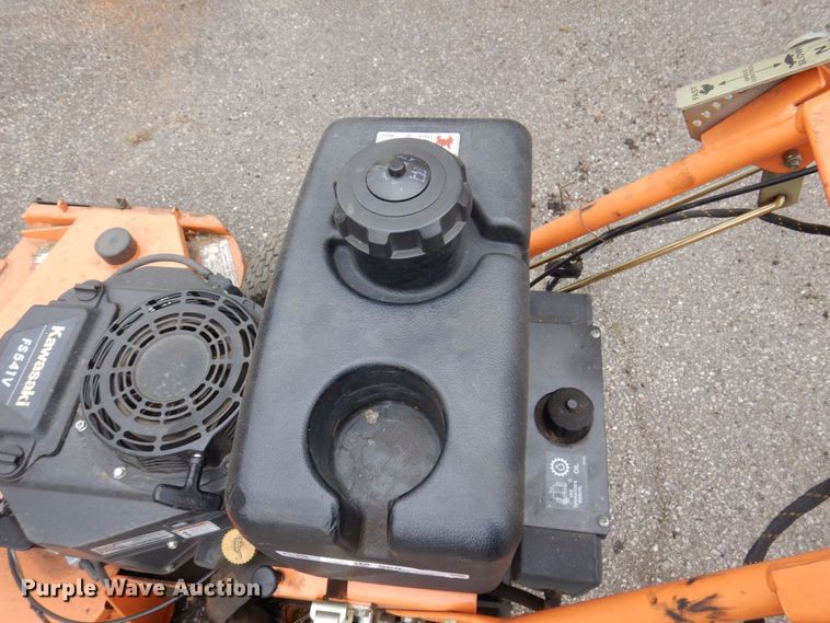 image for item IM9968 2009 Scag SWZ48V -17KAI  lawn mower