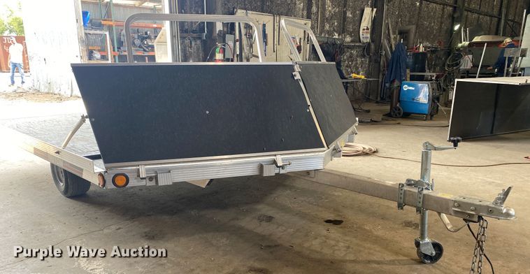 image for item JA9175 1999 Triton LT10VR-101  snowmobile trailer