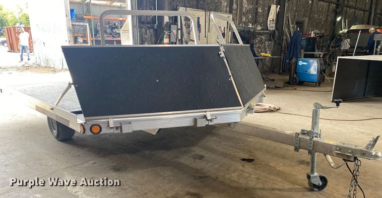 image for item JA9175 1999 Triton LT10VR-101  snowmobile trailer