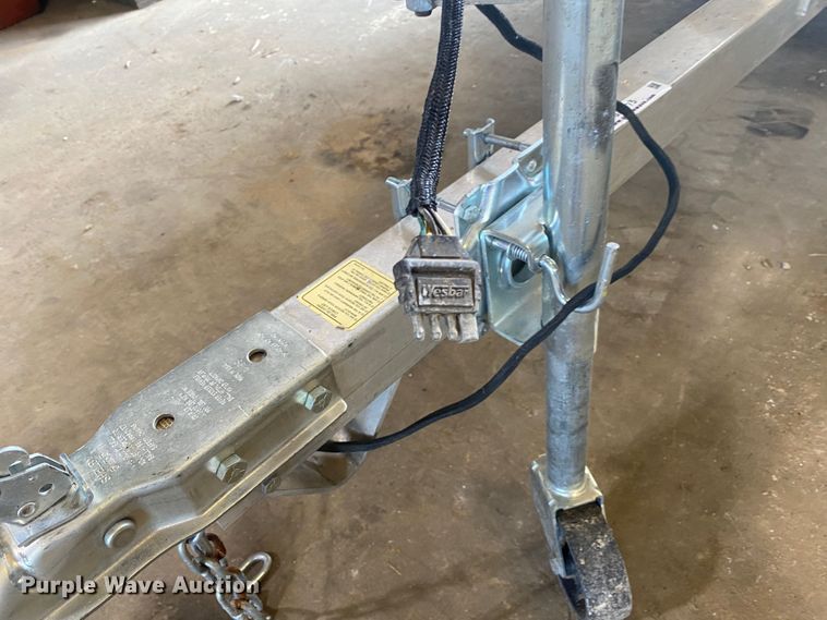 image for item JA9175 1999 Triton LT10VR-101  snowmobile trailer