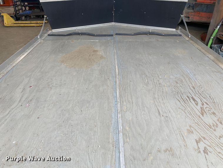 image for item JA9175 1999 Triton LT10VR-101  snowmobile trailer