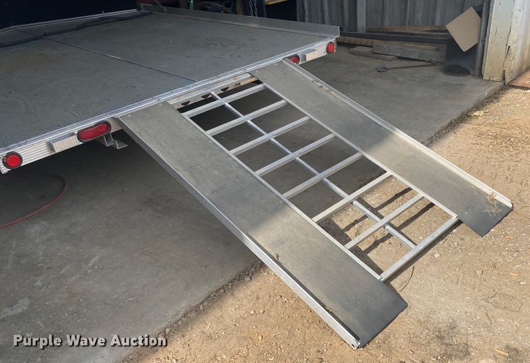 image for item JA9175 1999 Triton LT10VR-101  snowmobile trailer