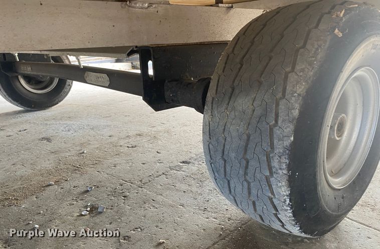 image for item JA9175 1999 Triton LT10VR-101  snowmobile trailer