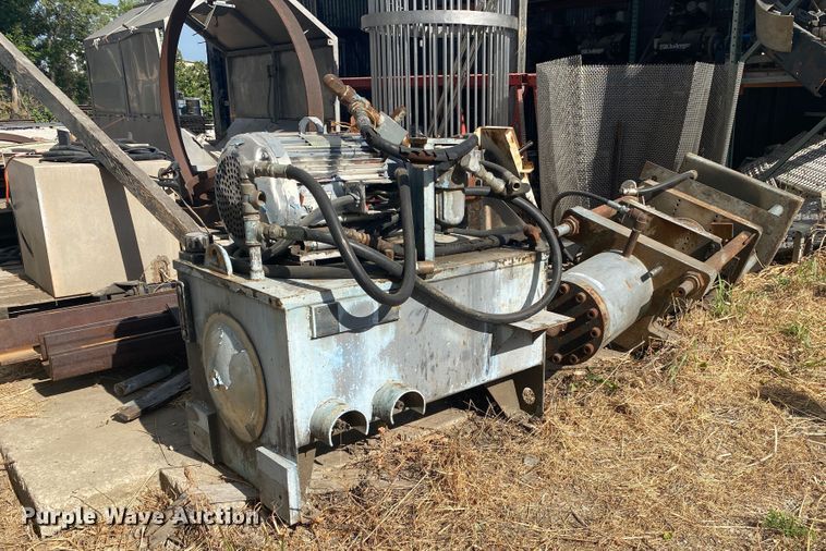 image for item JA9176 Hydraulic press