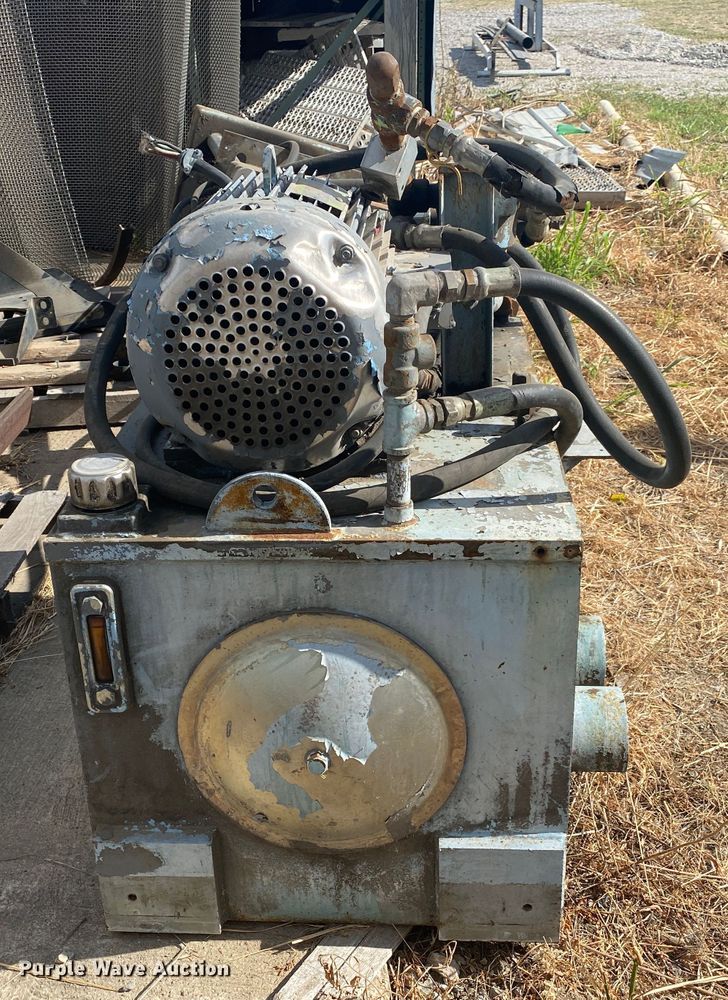 image for item JA9176 Hydraulic press