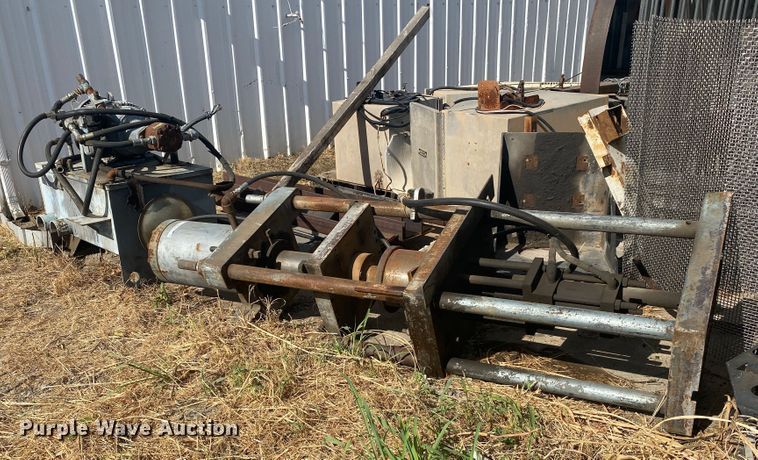 image for item JA9176 Hydraulic press